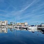Duquesa - Superb Sea Views & Overlooking Pool *