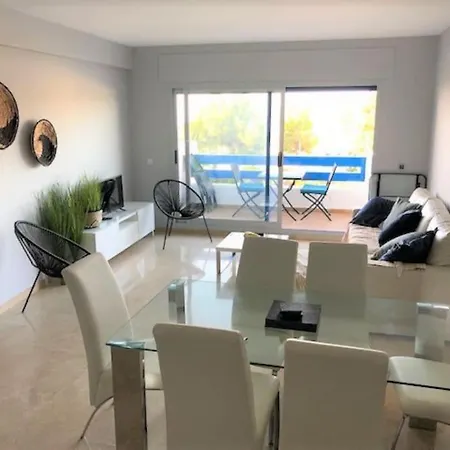 Duquesa - Superb Sea Views & Overlooking Pool