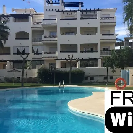 Duquesa - Superb Sea Views & Overlooking Pool
