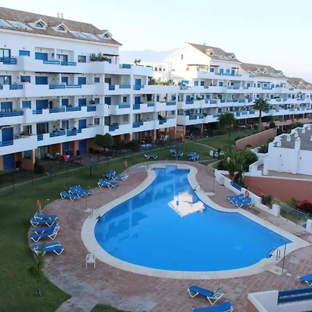 Duquesa - Superb Sea Views & Overlooking Pool Apartment