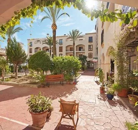 Duquesa - Superb Sea Views & Overlooking Pool *