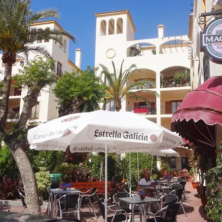 Duquesa - Superb Sea Views & Overlooking Pool Apartment *