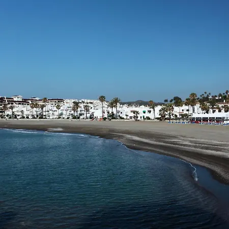 Duquesa - Superb Sea Views & Overlooking Pool