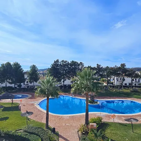 Duquesa - Superb Sea Views & Overlooking Pool