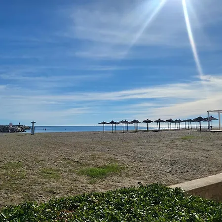 Duquesa - Superb Sea Views & Overlooking Pool Apartment *